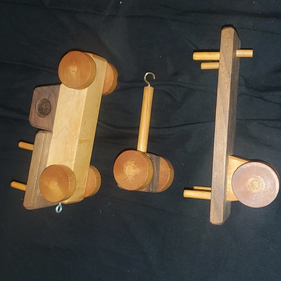 Wood Truck Trailer & Cars Set - Picture 5 of 7